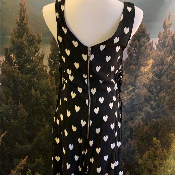 B&W heart romper - Picture 3 of 4